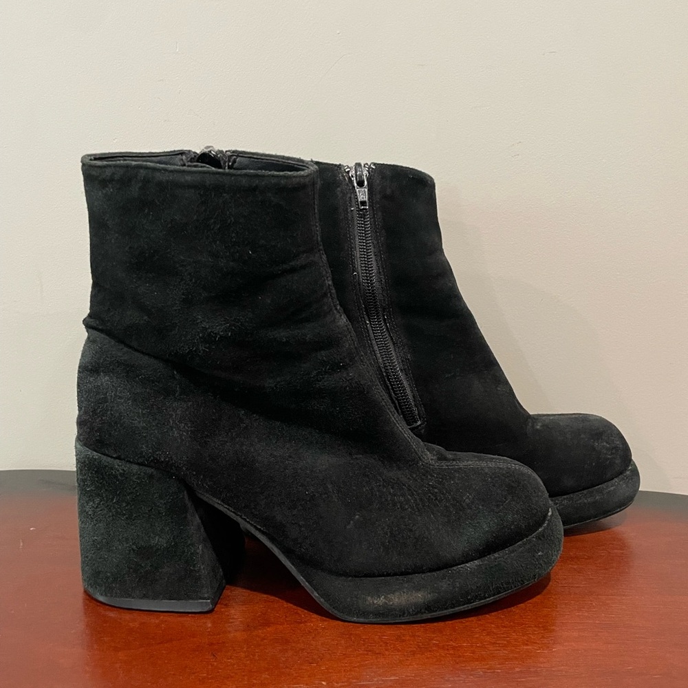 Ellemenno Suede Black Booties Vintage y2k
